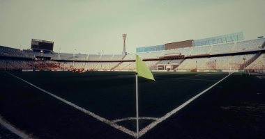 استاد القاهرة يتزين قبل مباراة الأهلي وأورلاندو وحضور جماهيري ضعيف.. صور