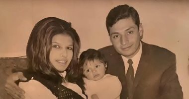 ياسمين عبد العزيز تعلن إلغاء عزاء والدها والاكتفاء بتشييع الجثمان غدًا