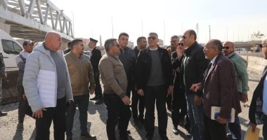محافظ الجيزة يتفقد المرحلة الأولى لأعمال تشجير الطريق الدائرى جانب من جولة محافظ الجيزة