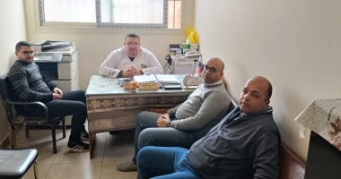وكيل صحة دمياط يتفقد مستشفى فارسكور المركزى  