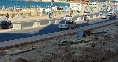 تفاصيل المرحلة الثانية من مشروع توسعة كورنيش الإسكندرية.. ردم جزء من البحر للتوسعة بطول 700متر بسيدى بشر.. استمرار الأعمال بكوبرى محمد نجيب.. والمحافظة: المشروع ينفذ بمواصفات مقاومة للتغيرات المناخية.. صور 