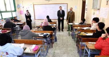 ضبط 3 طلاب بحوزتهم تليفونات محمولة بامتحانات الشهادة الإعدادية فى المنوفية
