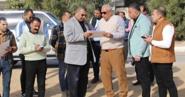 محافظ الوادي الجديد يتابع جاهزية موقع اصطفاف المعدات ومهام الإنقاذ بالخارجة