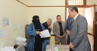 محافظ دمياط يتفقد عدد من لجان امتحانات الشهادة الإعدادية