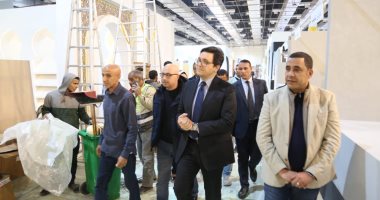 وزير الثقافة يتفقد التجهيزات النهائية لمعرض القاهرة الدولى للكتاب.. صور وزير الثقافة يتفقد تجهيزات معرض القاهرة الدولي للكتاب
