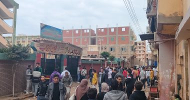 شاهد خروج طلاب الشهادة الإعدادية بعد أداء امتحانى الهندسة والتربية الدينية بالغربية