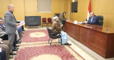 استجابات وحلول لشكاوى المواطنين خلال لقاء المحافظ المفتوح بالمواطنين ببنى سويف