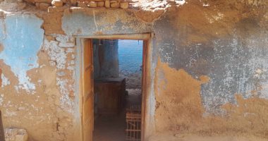 أقدم محل بيع فسيخ بقنا.. عمره يزيد عن 80 عاما ولم يتم تجديده بسبب وصية.. صور