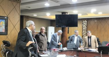 مدير تعليم القليوبية يتابع امتحانات الإعدادية من داخل غرفة عمليات المديرية