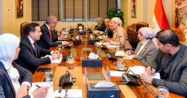 وزيرة البيئة تبحث موقف مشروع الملاذ الآمن للحياة البرية بمحمية وادى الريان 