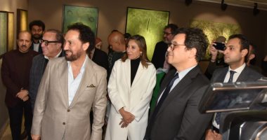 وزير الثقافة يفتتح معرض "ربع تون" للفنان العالمى نصير شمة بدار الأوبرا