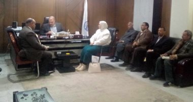 تعليم قنا: اتخاذ الإجراءات القانونية بعد نشر صور امتحان اللغة الإنجليزية للإعدادية