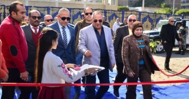 محافظ بورسعيد يفتتح سوق اليوم الواحد فى مدينة بورفؤاد.. فيديو وصور