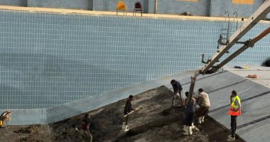 رئيس مدينة الأقصر يتفقد أعمال رفع كفاءة وصيانة حمام السباحة الأولمبى.. صور