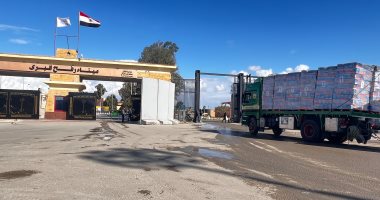 استمرار دخول شاحنات المساعدات إلى غزة عبر معبر رفح 