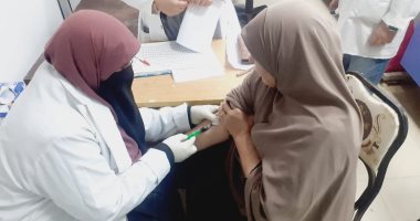 الكشف على 715 مريضا خلال قافلة علاجية فى قرية أم الرزق بالدقهلية جانب من الكشوف الطبية