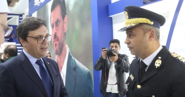 وزير الثقافة يزور جناح وزارة الداخلية في معرض الكتاب للتهنئة بعيد الشرطة الـ73