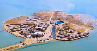 الناس فى عشق واحة سيوة مذاهب.. استمرار انتعاش السياحة الخارجية وبدء ذروة السياحة الداخلية جزيرة طغاغين في بحيرات واحة سيوة