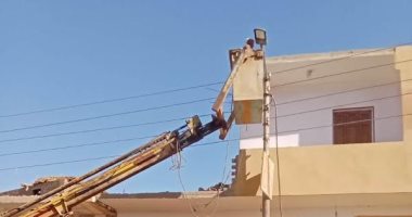 تحذير بعدم الاقتراب من أعمدة وأكشاك الكهرباء لسوء الأحوال الجوية بكفر الشيخ
