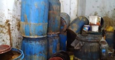 ضبط 1800 لتر زيت مجهول المصدر قبل طرحها بالأسواق فى دمياط