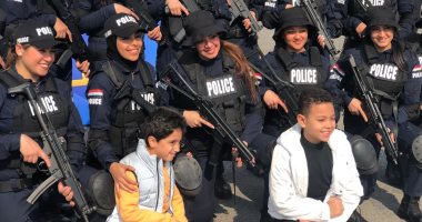 ابتسامات الطفولة فى عيد الشرطة.. جولة للأطفال فى قلب الأكاديمية