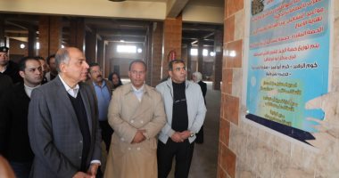 محافظ المنيا يتفقد مجمع المخابز فى أبو قرقاص ويوجه بضرورة تطويره