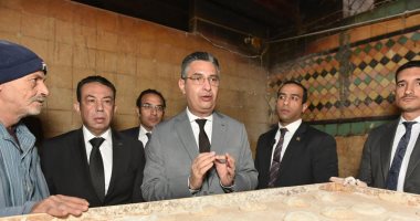 وزير التموين يحرر محاضر لمخابز سياحية خالفت شروط الإعلان عن الأسعار بالجيزة وزير التموين في جولة تفقدية مفاجئة بنطاق محافظة الجيزة
