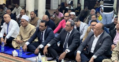 محافظ قنا يشهد الاحتفال بذكرى الإسراء والمعراج فى مسجد عبد الرحيم القنائى