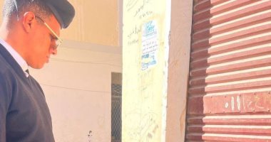 غلق وتشميع محال وكافيهات مخالفة بنطاق حى شمال الغردقة