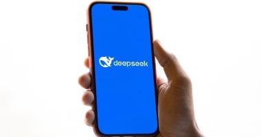 4 مميزات تجعلك تفكر فى استخدام DeepSeek .. هل جربته؟