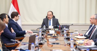 وزير قطاع الأعمال يتابع مشروع إقامة مجمع صناعي لرفع تركيز خام الفوسفات المهندس محمد شيمي وزير قطاع الأعمال العام