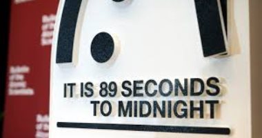 ساعة يوم القيامة.. الذكاء الاصطناعى يقترب من تدمير البشرية.. اعرف التفاصيل