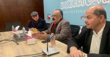 الخط الديوانى المصرى يزين معرض الكتاب بـ"وحى القلم"