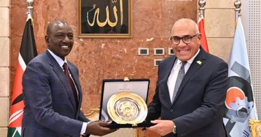 رئيس كينيا: نسعى لإيجاد فرص للتعاون مع الهيئة العربية للتصنيع رئيس دولة كينيا ورئيس الهيئة العربية للتصنيع