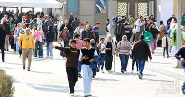 معرض القاهرة الدولى للكتاب يشهد حضورا جماهيريا كبيرا ويقترب من 3 ملايين زائر