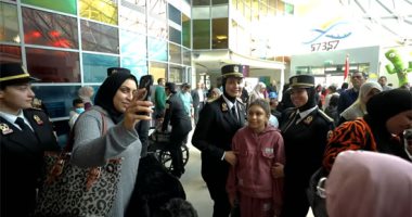 وزارة الداخلية تنظم زيارات للمستشفيات ودور المسنين بمناسبة عيد الشرطة.. فيديو