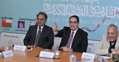 سامى عبد الصادق يعلن تدشين جامعة القاهرة "قاموس القاهرة العصري للشباب العربي" 