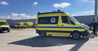 معبر رفح يستعد لوصول المرضى الفلسطينيين القادمين من غزة.. فيديو معبر رفح يستعد لاستقبال المصابين الفلسطينيين