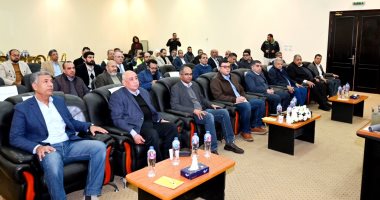 وزير الإسكان يتابع سير العمل بمحطة معالجة الجبل الأصفر وموقف التوسعات