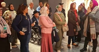 إقبال كبير وأنشطة متنوعة فى متاحف الإسكندرية منذ بداية إجازة نصف العام.. المتحف الرومانى يستقبل مئات الطلاب والرحلات السياحية.. القومى ينظم ورش فنية للحرف التراثية.. والمجوهرات: ورش تعليمية لذوى الهمم.. صور