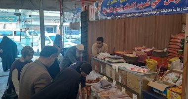 حى غرب المنصورة يشن حملة تفتيش على المحال والمنافذ للتأكد من إعلان الأسعار