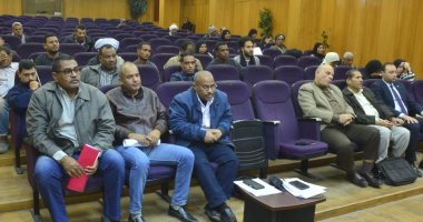 السكرتير العام للأقصر يبحث شكاوى المواطنين خلال لقاء اليوم المفتوح