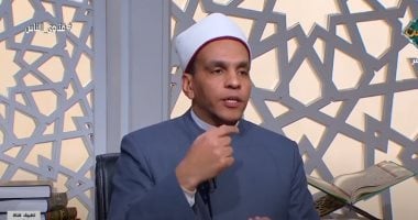 أمين الفتوى: استخدام العطور المحتوية على كحول جائز ولا يؤثر على الصيام أو الوضوء