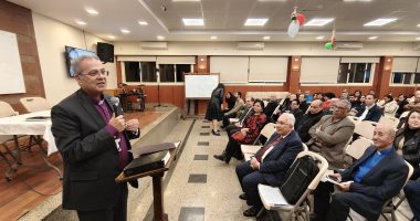 رئيس الطائفة الإنجيلية يشارك فى ندوة حول كتاب "المجىء الثانى للمسيح" رئيس الطائفة الإنجيلية يشارك فى ندوة حول كتاب "المجىء الثانى للمسيح"