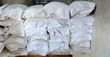ضبط 4.5 طن سكر تموينى بمركز ديروط خلال حملة على المنشآت التموينية