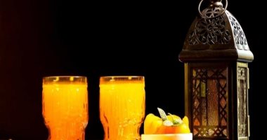 الكركدية والتمر الهندي أبرز المشروبات الرمضانية على مائدة الأفطار.. العرقسوس يحمي من الأمراض السرطانية.. السوبيا منشط لعمل الغدة الدرقية.. قمر الدين يحسن من جمال البشرة.. ويجب تجنب الكافيين والمشروبات الغازية مشروبات رمضانية
