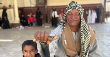 مولد سيدي عبد الرحيم القنائى.. أكبر موالد الصعيد يستقبل زوراه من كل مكان.. التردد على المسجد وساحته وزيارة الضريح وشراء الحلوى والألعاب أبرز المظاهر.. وحفيده: الاحتفالات اختلفت عن الماضي .. صور