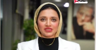 "مش بكتر اللبس".. علامات هتقولك طفلك بردان ولا لأ؟ "فيديو" الزميلة إيناس البنا