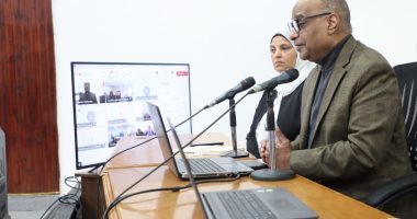 وزارة التعليم تنظم ورشة لتدريب معلمى الصف الأول الإعدادى على المناهج الجديدة