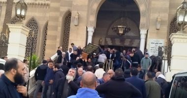 تشييع جنازة والدة المايسترو مصطفى حلمي من مسجد الرحمن الرحيم تشييع جنازة والدة المايسترو مصطفى حلمي